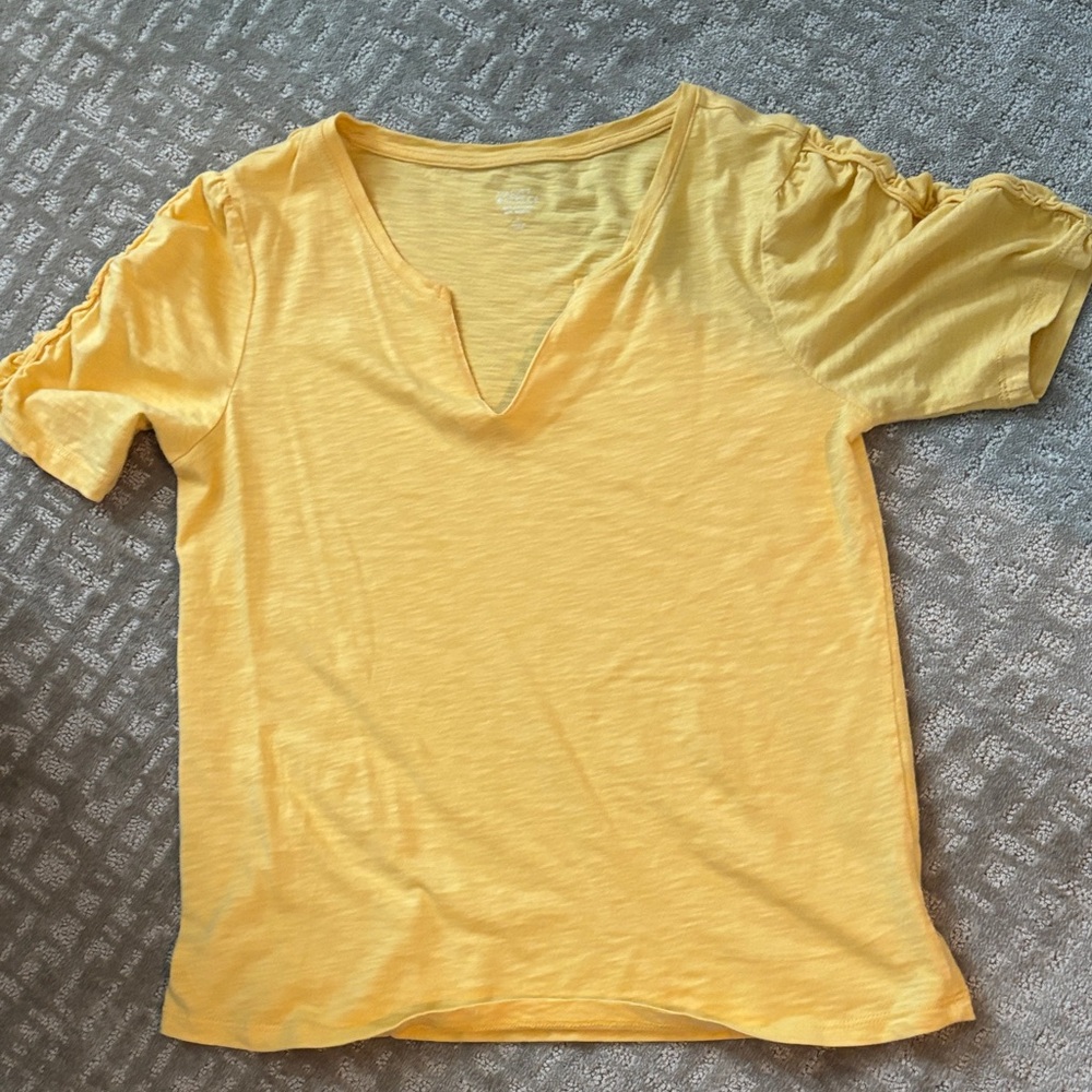 Market & Spruce Sunny Yellow V-Neck Top